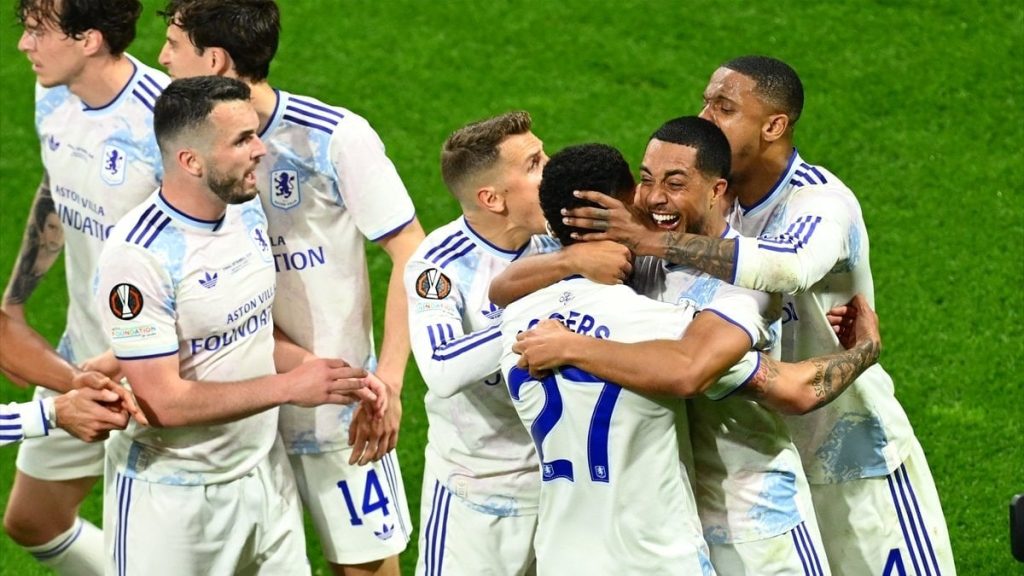 Aston Villa, UEFA Avrupa Ligi finalinde Freiburg’u 3-0 yenerek kupayı aldı