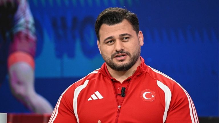 Rıza Kayaalp 13. Avrupa şampiyonluğu ve rekor açıklamalarını anlattı